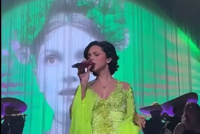 Ángela Aguilar inicia su gira “Libre Corazón” entre críticas y emociones