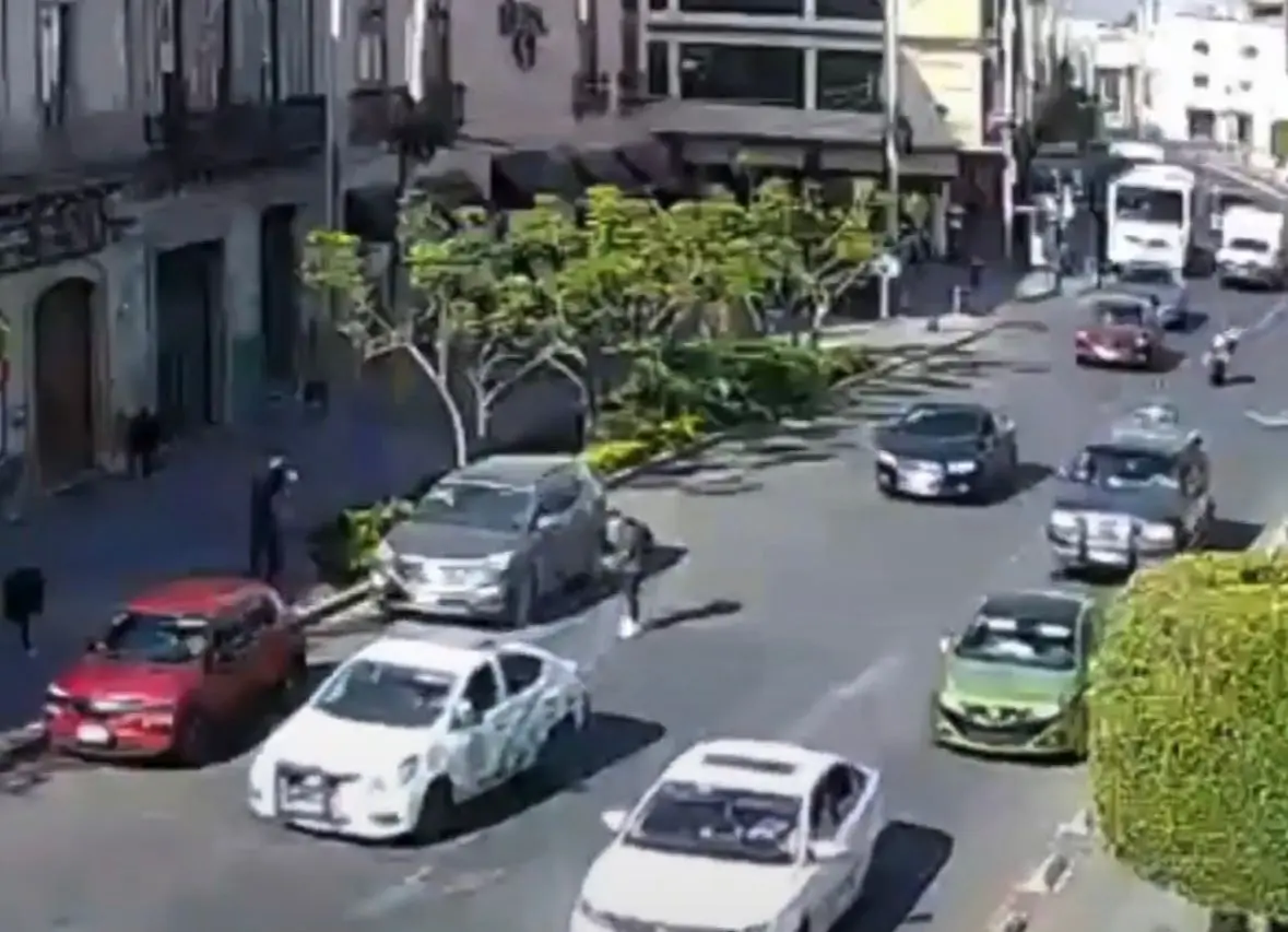 ¡Ni la autoridad los detuvo! Acribillan a conductor a unos pasos de la presidencia municipal