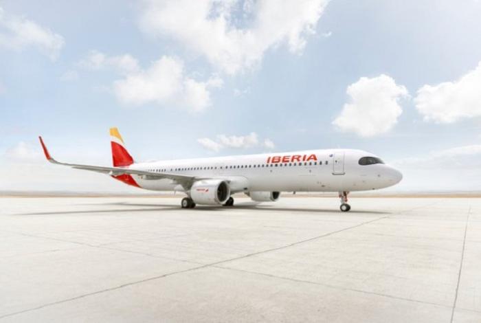 Ningún vuelo saldrá de Madrid a Venezuela el lunes tras la alerta de EUA
