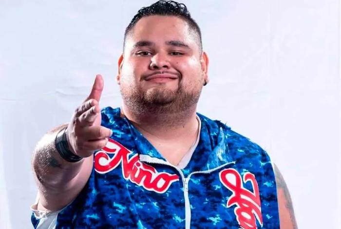 Niño Hamburguesa firmó contrato con WWE