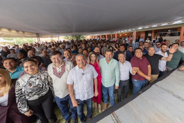“No hay liderazgo más comprometido y sólido en Michoacán que el de Morón. ¿Dónde van a encontrar más?”: Noroña