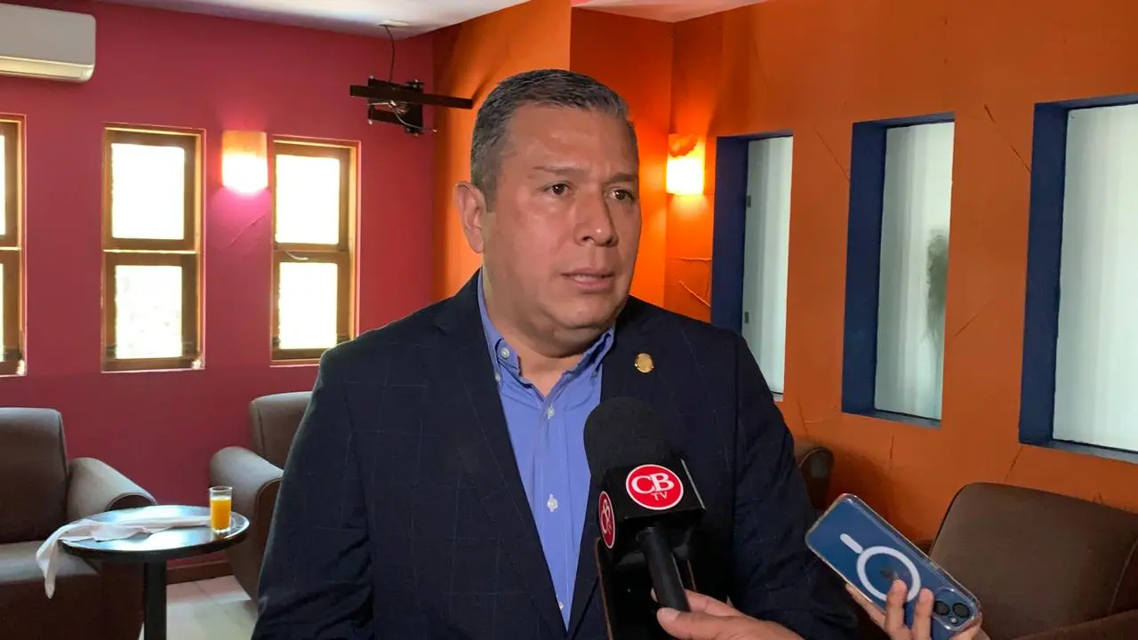 No se pueden hacer despidos masivos en el Congreso de Michoacán, asegura Barragán