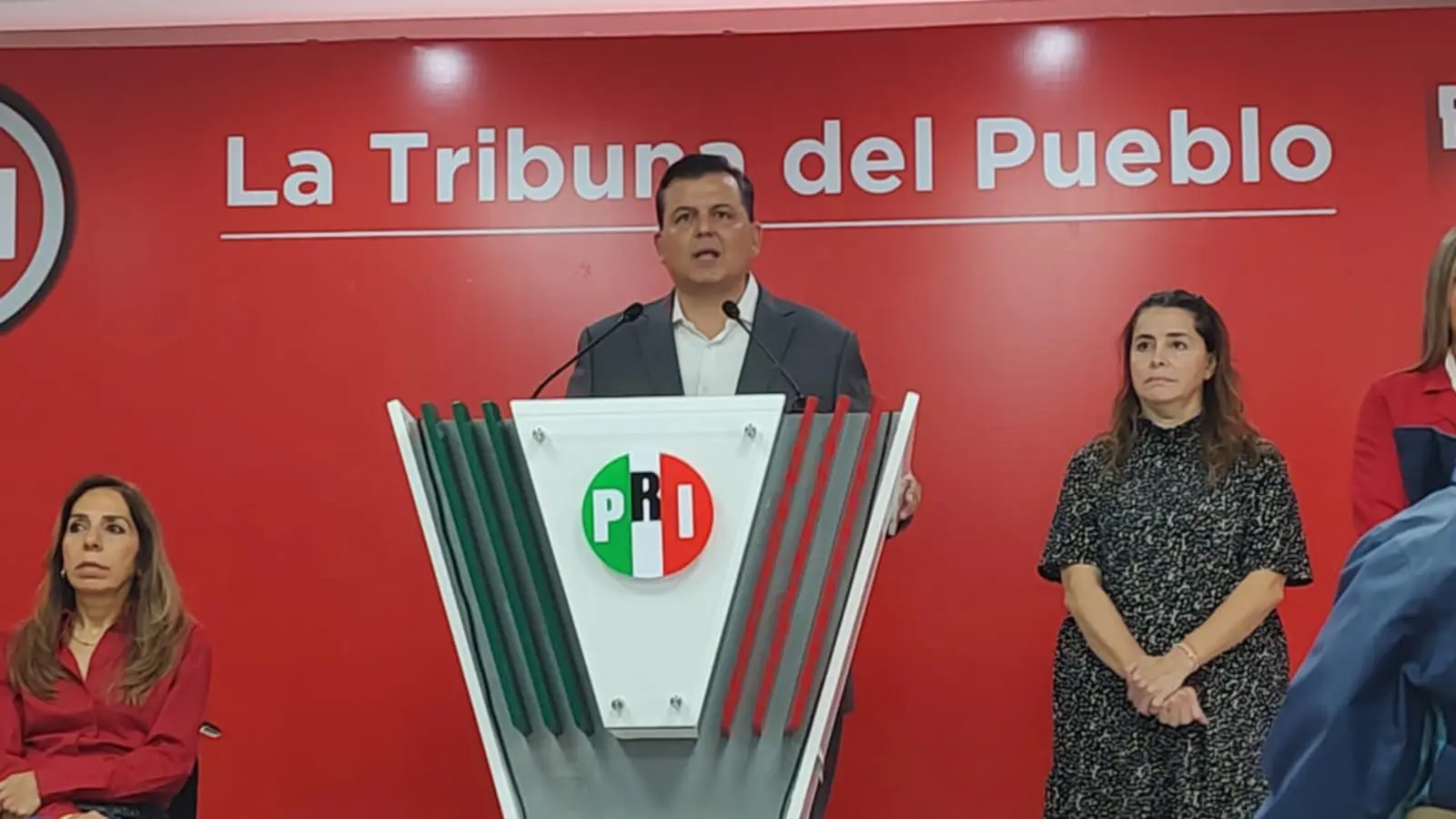 No sorprende salida del fiscal de Michoacán; expresa Memo Valencia