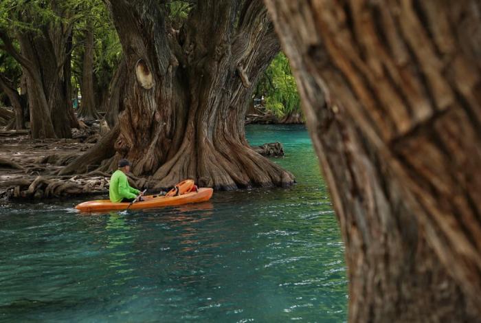 Noche de Muertos en el Lago de Camécuaro