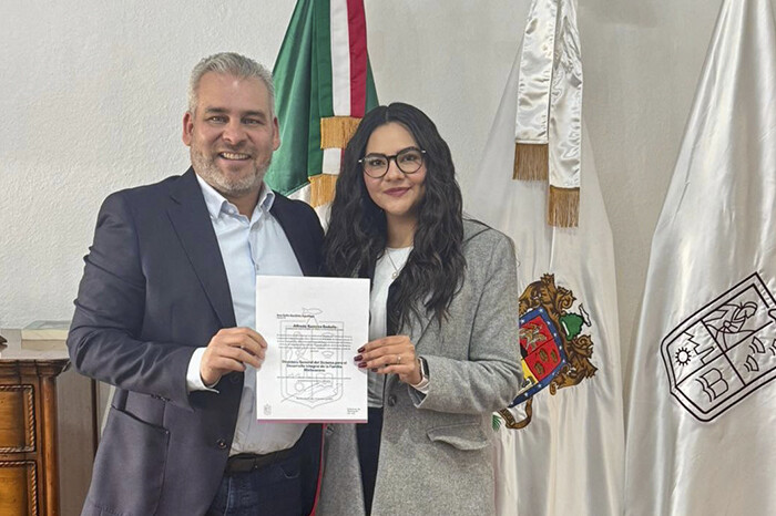 Nombra Bedolla a Sofía Bautista como nueva directora del DIF Michoacán