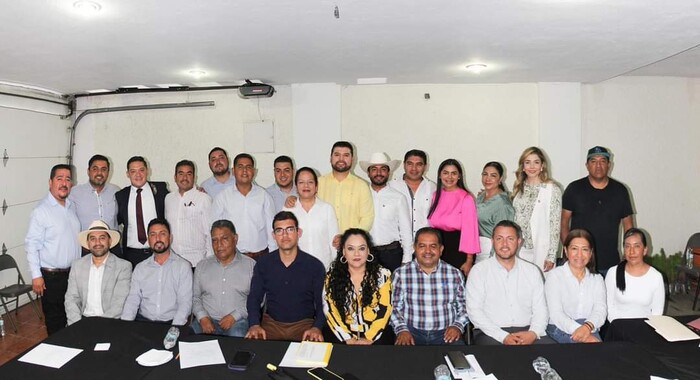 Nombran a Humberto Jiménez Solís, presidente municipal de Los Reyes, como coordinador de las y los alcaldes del PRD en Michoacán