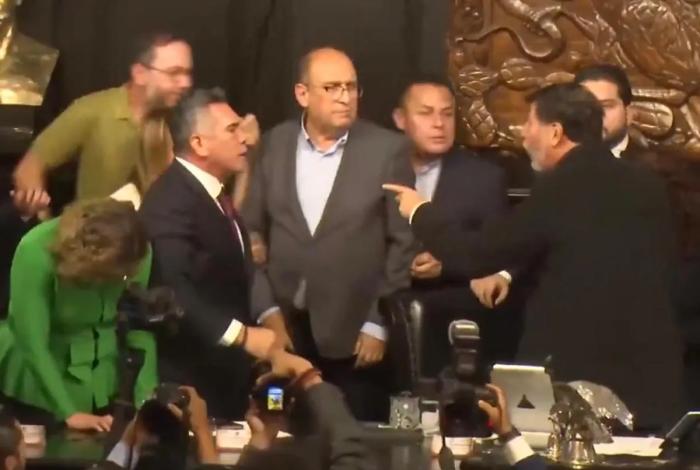 Noroña presentará denuncia penal contra ‘Alito’ Moreno; “Él dio el primer golpe”, dice el priista