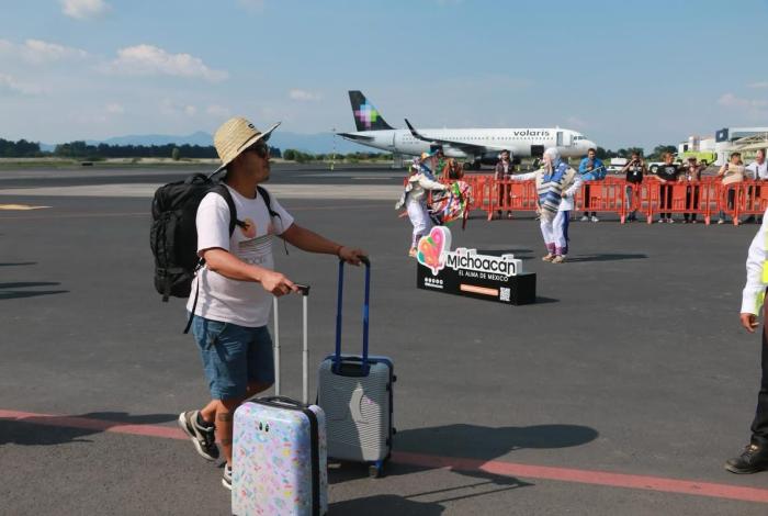 Nueva ruta de Volaris fortalece turismo entre dos destinos imperdibles de México: Morelia y Puerto Vallarta