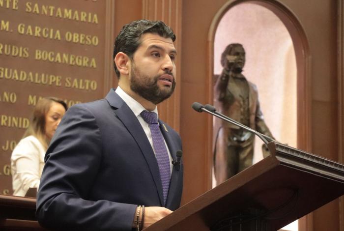 Octavio Ocampo propone registro estatal de agresores de animales