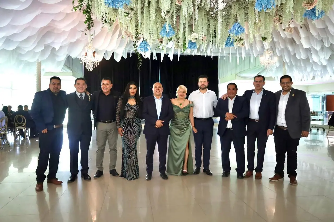 Octavio Ocampo reconoce labor de abogadas y abogados en Uruapan