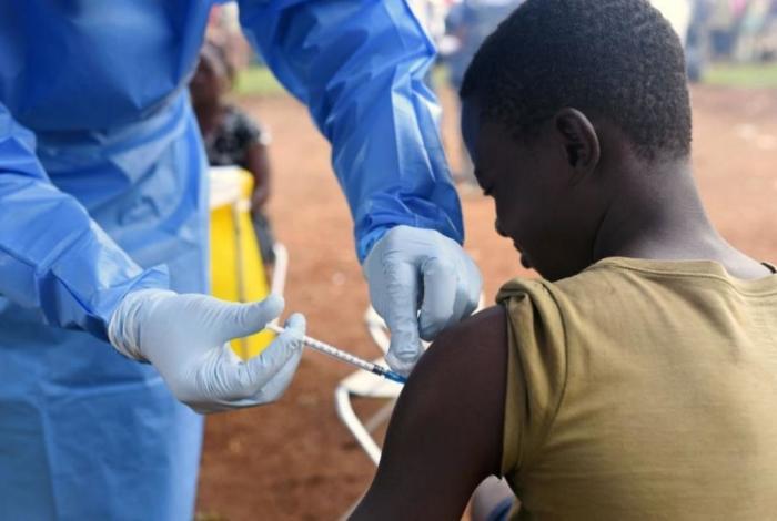 OMS reporta 906 casos sospechosos de ébola en República del Congo