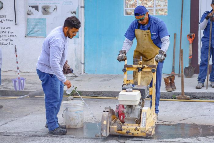 Ooapas atiende reportes de fugas en el Sector Revolución