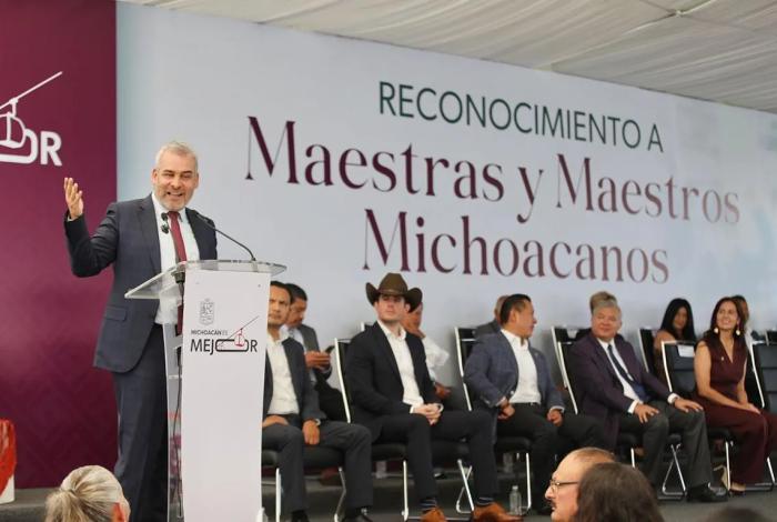 Orden en la educación, la mejor herencia para los michoacanos: Bedolla