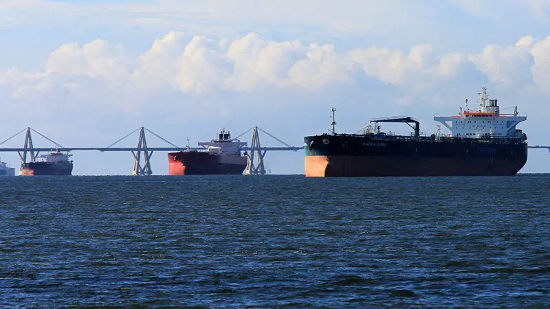 Ordena Trump bloqueo petrolero en Venezuela