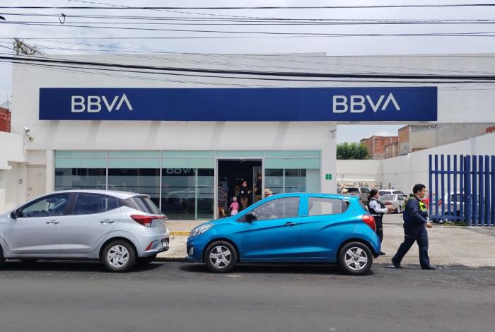 ¡Otra vez! Se registra asalto afuera del banco BBVA sucursal Bucareli en Morelia