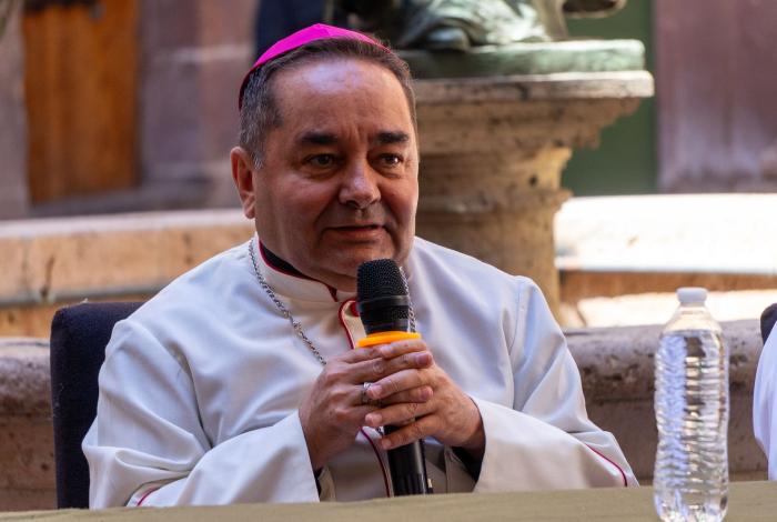 Papa León XIV acepta renuncia de Carlos Garfias; inicia arzobispado de José Armando Álvarez