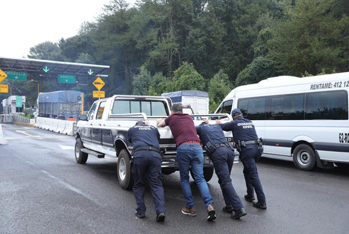 Para ayudarte en carretera, Guardianes del Camino brindan auxilio a través del 911 y WhatsApp