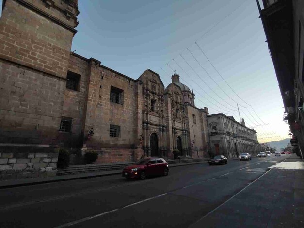 Para el día de hoy, se pronostica un ambiente caluroso a muy caluroso en Morelia