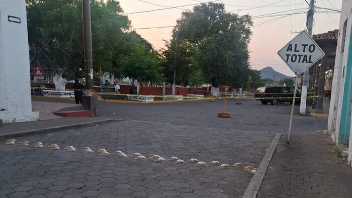 Parácuaro: Encuentran explosivo improvisado en el Jardín Principal