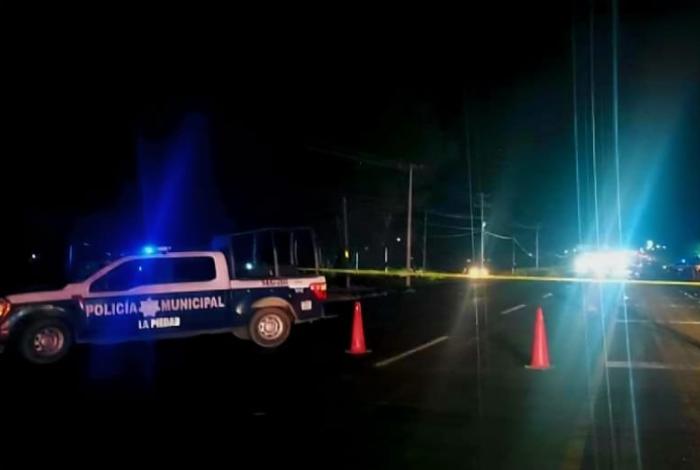 Pareja joven muere atropellada en la carretera La Piedad-Numarán