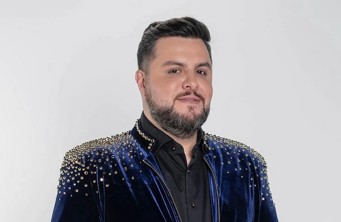 Paul Stanley lleva a su hija a la tumba de Paco Stanley