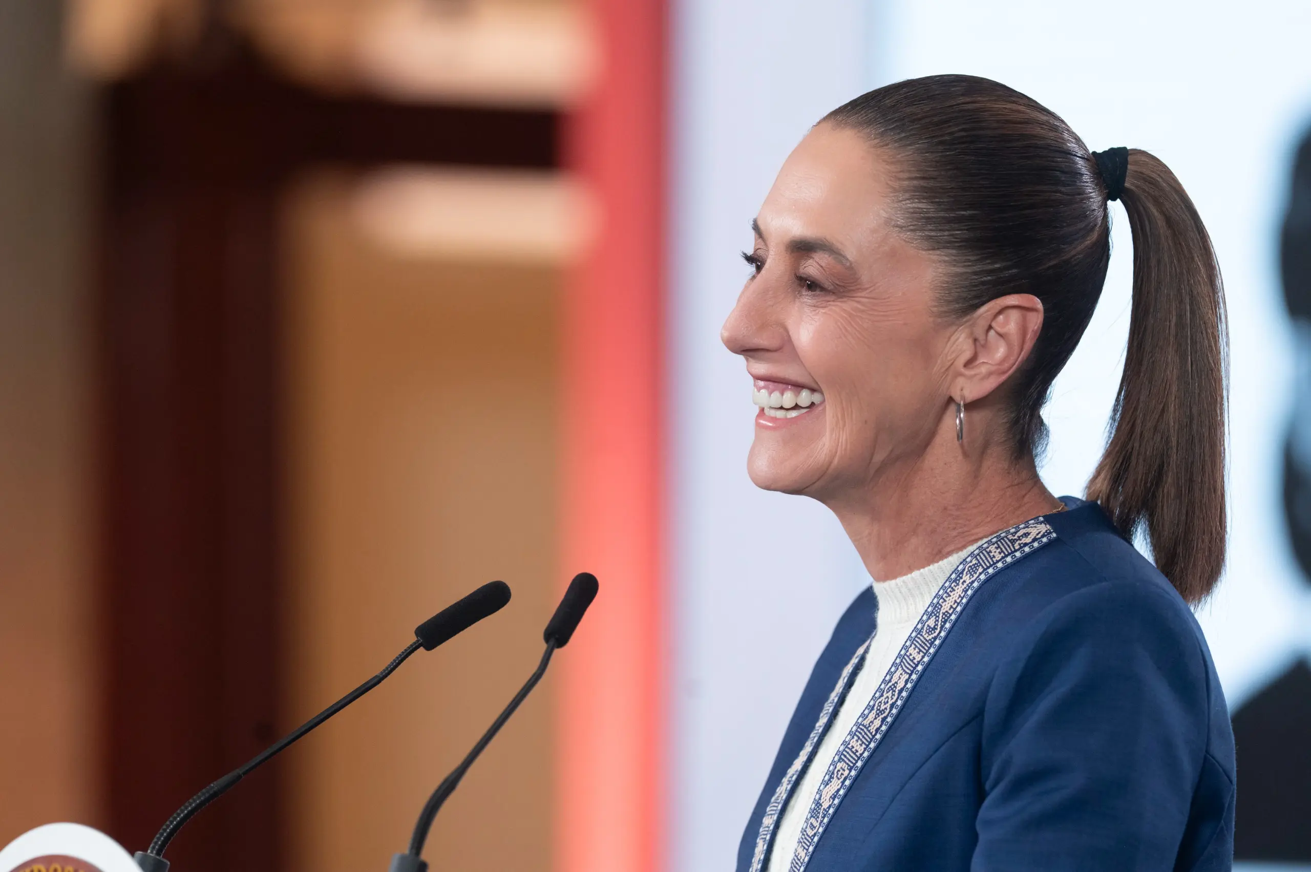 PEMEX AUMENTA PROCESAMIENTO DE CRUDO A 1.5 MILLONES DE BARRILES DIARIOS; REDUCE DEUDA EN 20 MIL MDD E INCREMENTA EN 34% INVERSIÓN PARA EL 2026: PRESIDENTA CLAUDIA SHEINBAUM