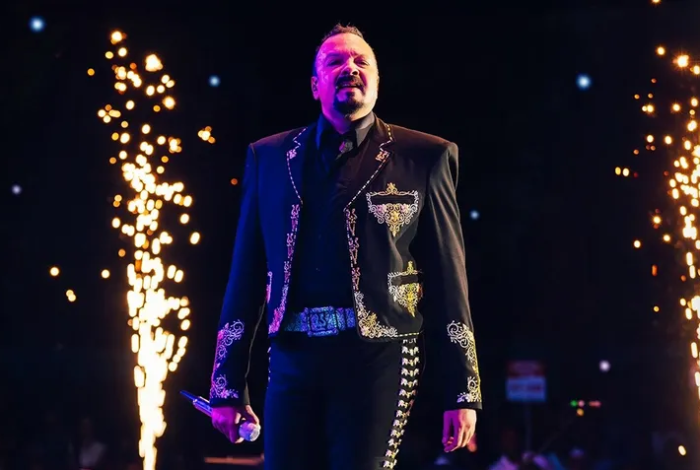 Pepe Aguilar defiende cultura latina ante políticas migratorias