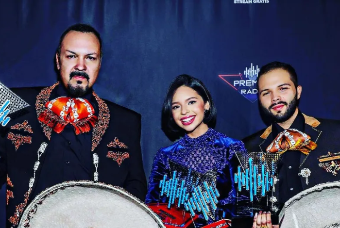 Pepe Aguilar reflexiona sobre el tiempo y sus hijos