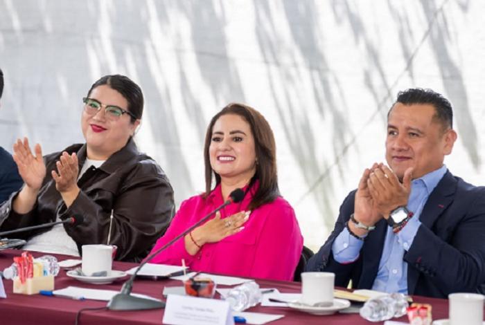 Pide Gladyz Butanda anteponer la 4T sobre intereses de grupo
