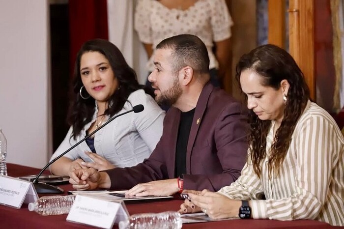 Pide Reyes Galindo impulsar ley de acompañamiento a víctimas de desplazamiento forzado