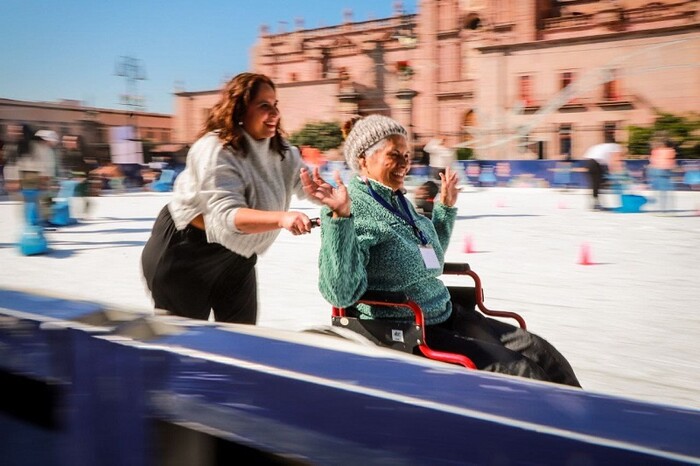 Pista de hielo se consolida como atractivo principal de la ‘Navidad Mágica’ en Morelia