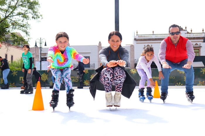 Pista de patinaje sobre hielo estará lista en dos semanas