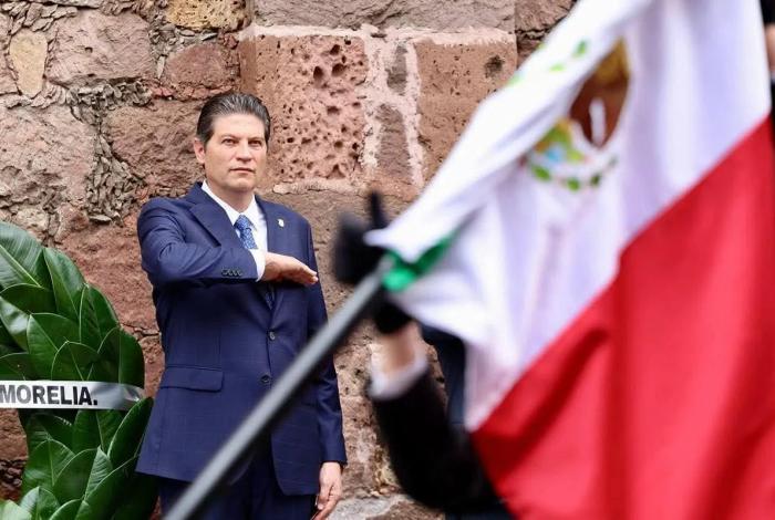 Plan Michoacán, excluyente, de reciclaje e insuficiente: Alfonso Martínez