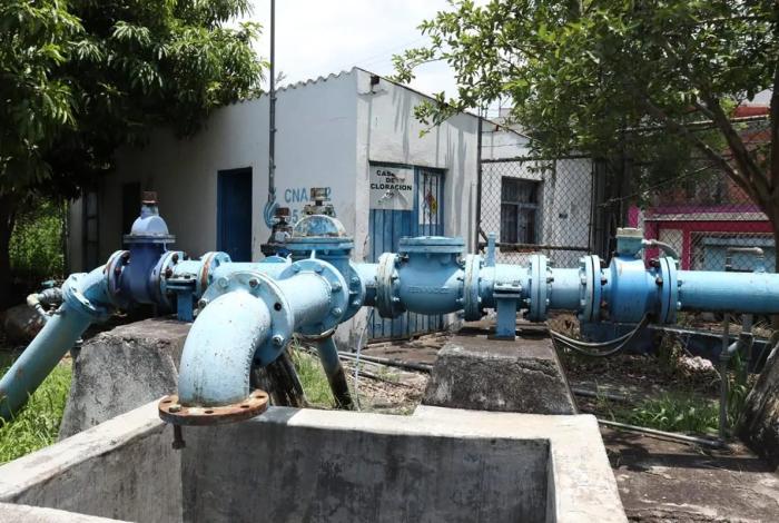 Plantea OOAPAS ajustes a propuesta de reinversión de deuda de agua en escuelas