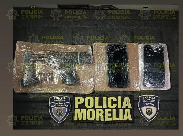 Policía Morelia recupera vehículo robado y asegura arma de fuego