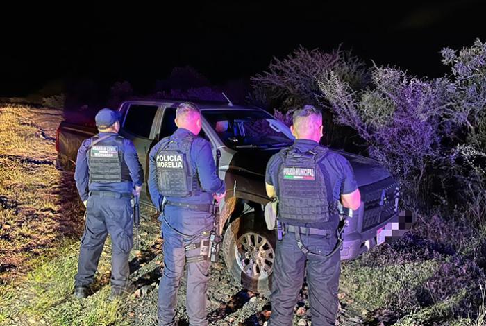 Policía Morelia recupera camioneta robada en la carretera Morelia-Salamanca