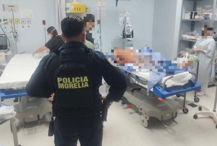 Policía vial auxilia en traslado de paciente al Hospital Civil