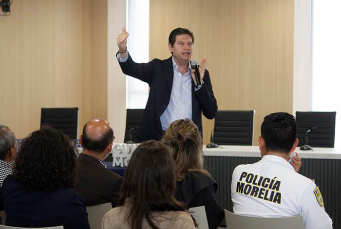 Policías municipales son la clave: realizan el 75% de detenciones en el país, dice Alfonso Martínez