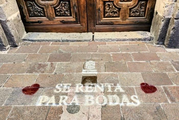 Por falta administrativa, detención de artista visual que intervino el Clavijero