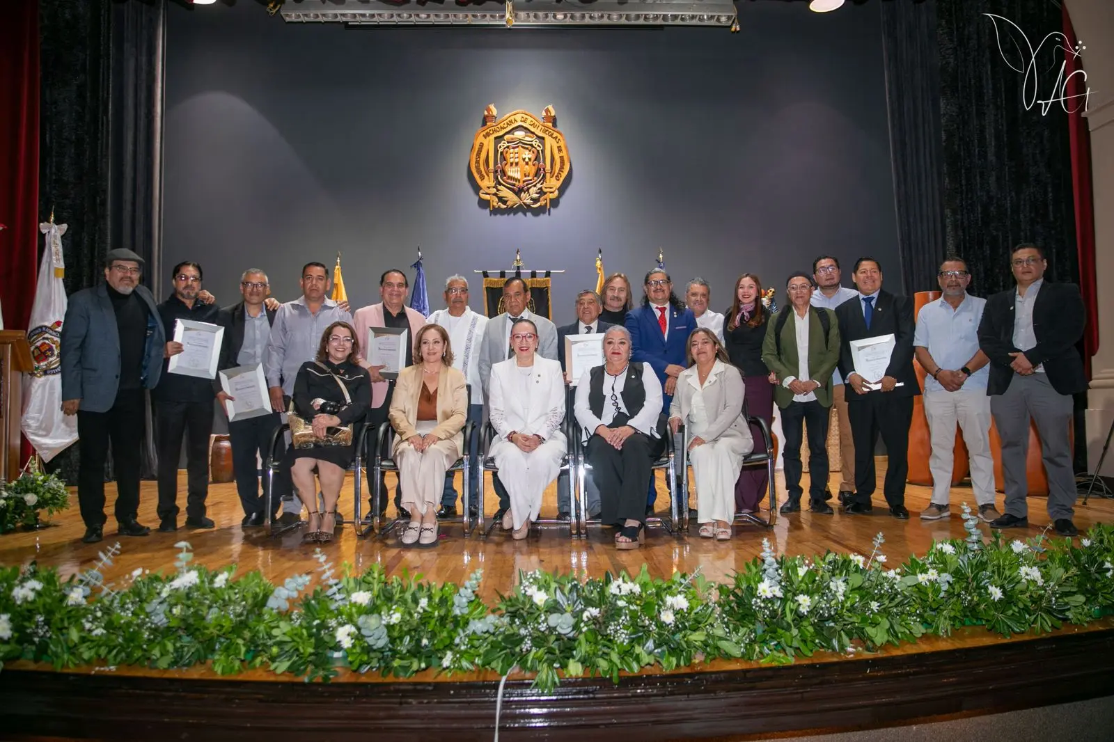 Por primera vez en la historia de la UMSNH, se reconoce la trayectoria y entrega de quienes han dedicado su vida a la radio y la televisión en Michoacán