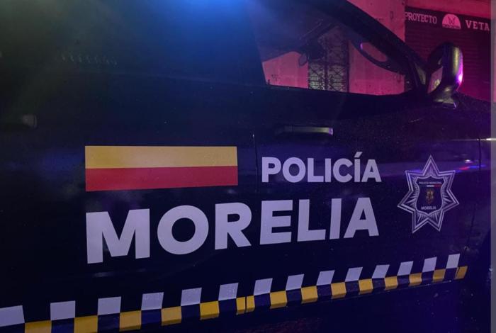 Por silbar, le disparan después de asaltarlo