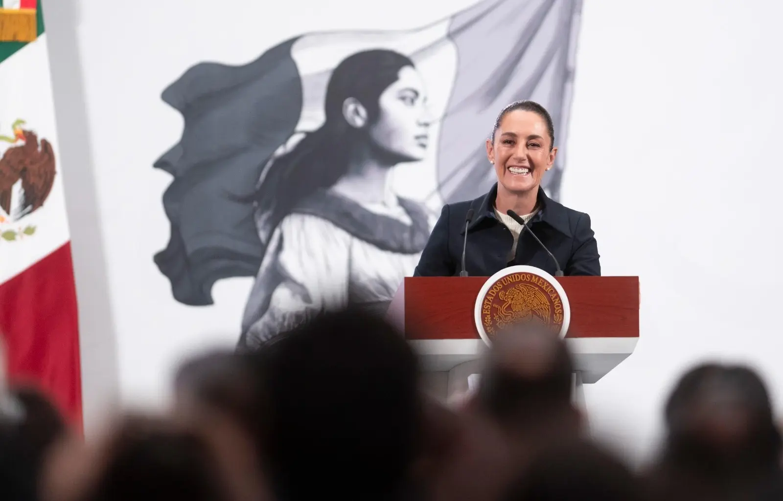 PRESIDENTA CLAUDIA SHEINBAUM FIRMA DECRETO PARA INCORPORAR HOSPITALES Y UNIDADES MÉDICAS RURALES AL IMSS EN BENEFICIO DE 10.8 MILLONES DE MEXICANOS