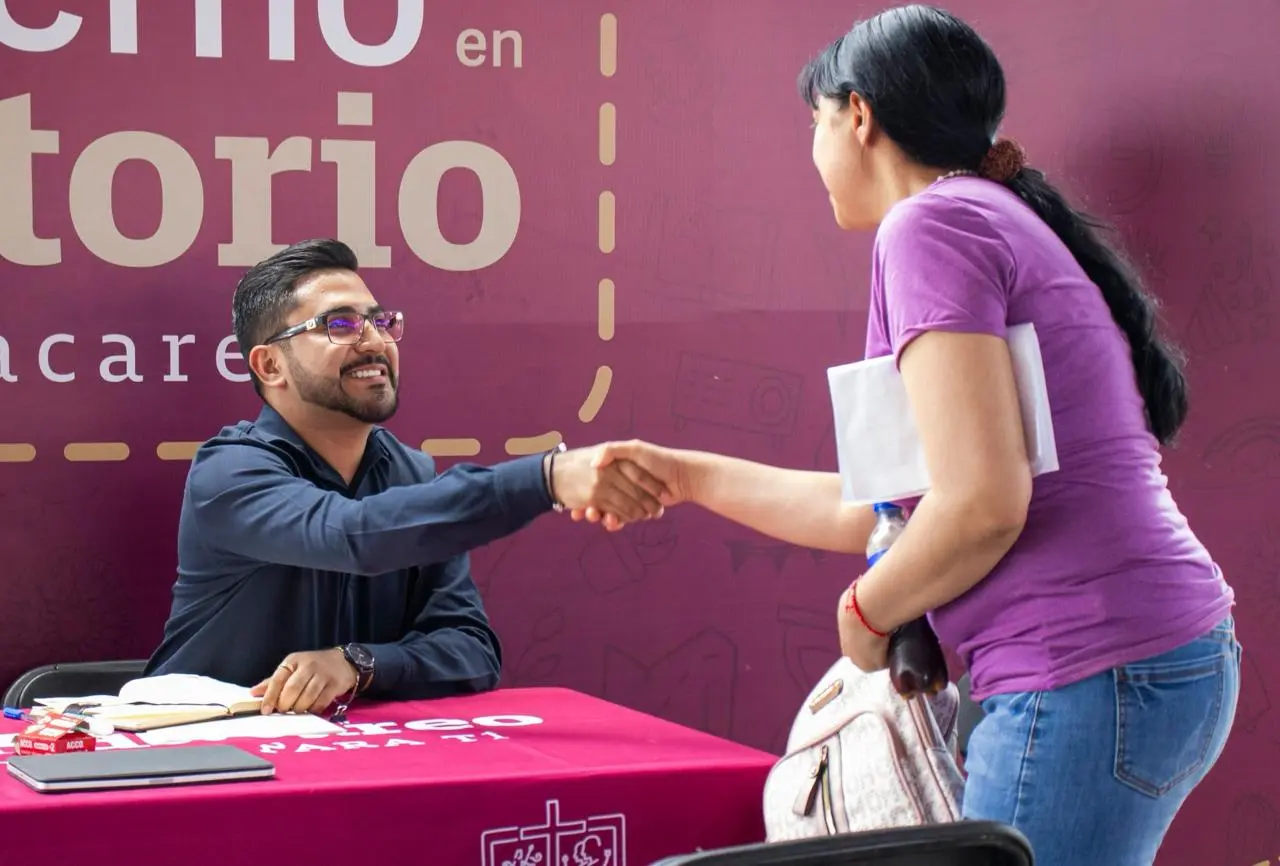 Presidente sigue recorriendo todo el municipio.