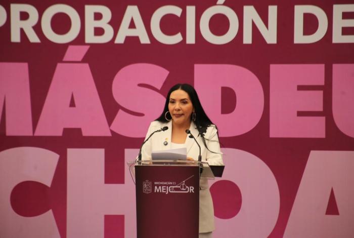 PRI actúa con responsabilidad y acompaña reforma constitucional para poner límite al endeudamiento en Michoacán: Adriana Campos Huirache