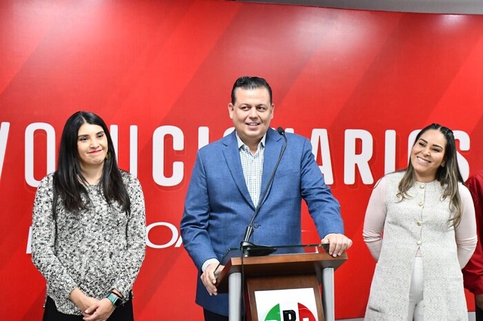 PRI, creador de programas sociales en México: Memo Valencia