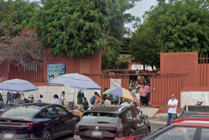 Primaria de la colonia Leandro Valle, en Morelia, amaga con suspender a alumnos si no pagan 200 pesos