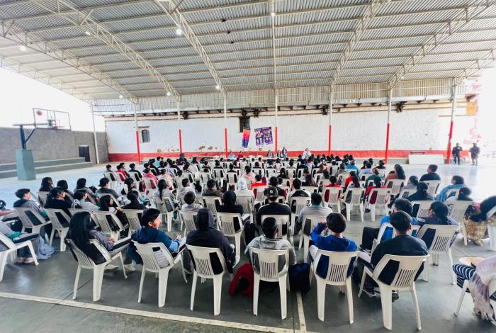 Promueve CJIM Zamora prevención de la violencia ante comunidad estudiantil indígena de Cheranatzicurin