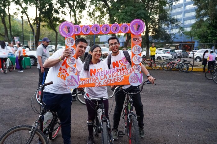 Promueve TEEM lucha contra la violencia de género con rodada ciclista