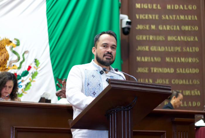 Propone Hugo Rangel recuperar espacio público para garantizar transporte colectivo seguro y eficiente