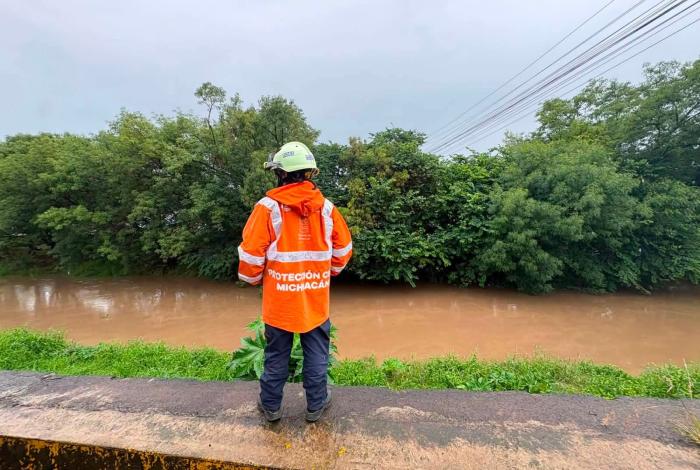 Protección Civil vigila cauces y vialidades ante lluvias en Morelia